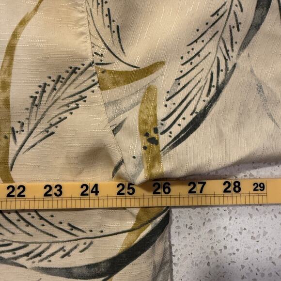 Tommy Bahama 100% Silk Hawaiian Camp Shirt XL Beige Palm Leaf Print Resort Aloha - Picture 6 of 7